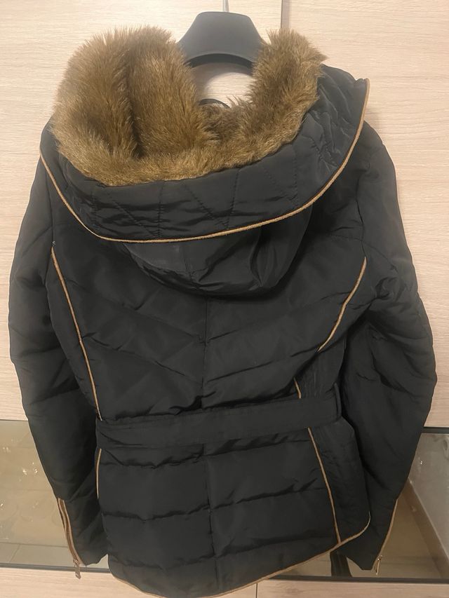 Plumas Zara Negro Detalles Marrón