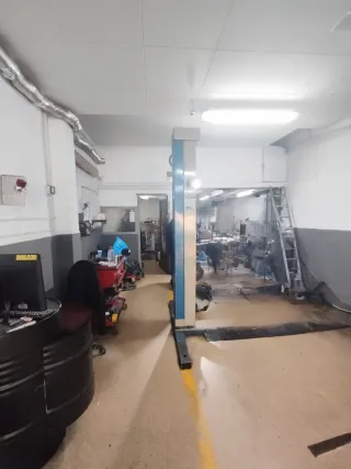 TRASPASO TALLER MECÁNICO EN SABADELL