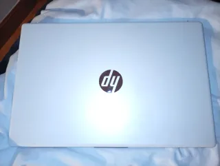 Ordenador HP blanco Casi Nuevo