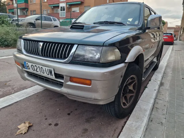 Mitsubishi Montero 1998