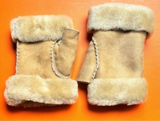 Mitones de mouton camel
