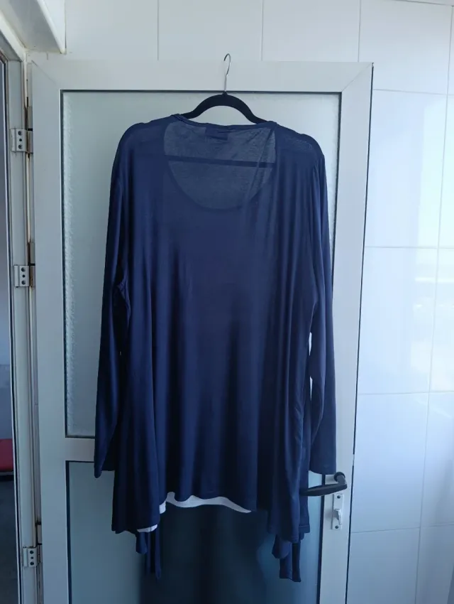 Túnica azul y blanca talla 50-52