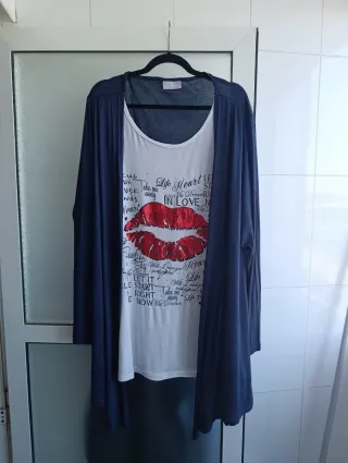 Túnica azul y blanca talla 50-52