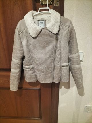Cazadora niña beige y blanca