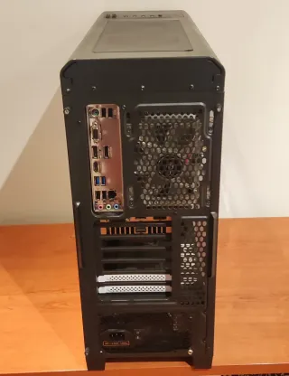 PC Gaming ASUS con 2 Pantallas