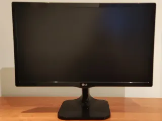 PC Gaming ASUS con 2 Pantallas