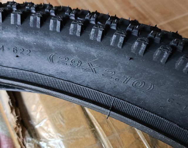 2 Cubiertas MTB 29 pulg. + 2 Cámaras Aire 29 pulg.