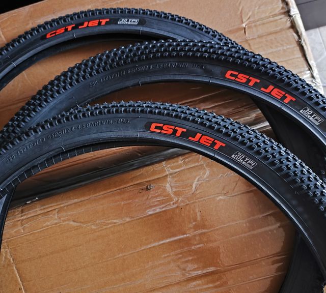 2 Cubiertas MTB 29 pulg. + 2 Cámaras Aire 29 pulg.