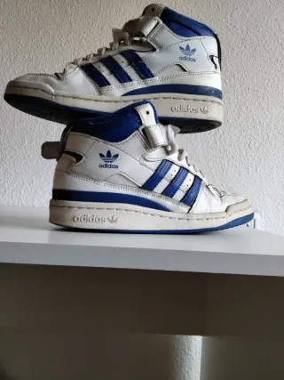 Zapatillas Adidas Blancas y Azules