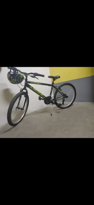 Bicicleta MITICAL Negra y Verde