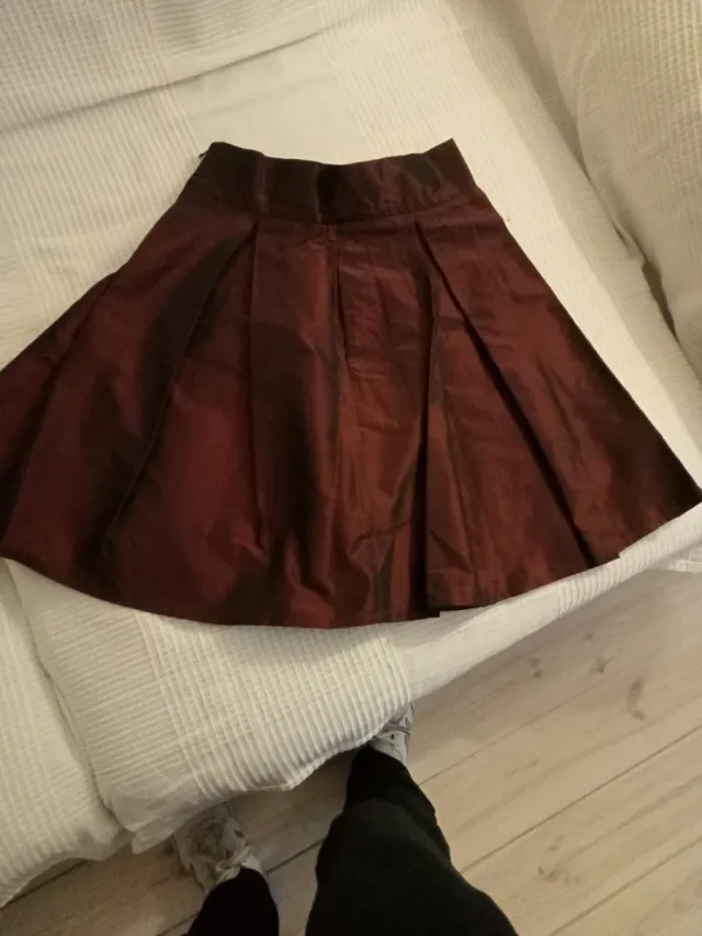 Falda System Action Talla 36 Roja