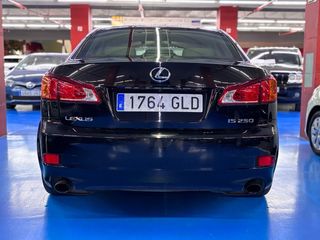 LEXUS IS250 Luxury AUTO 2009 262.000km Etiqueta C