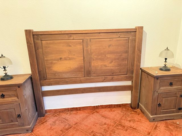 Cabecero + mesitas de noche