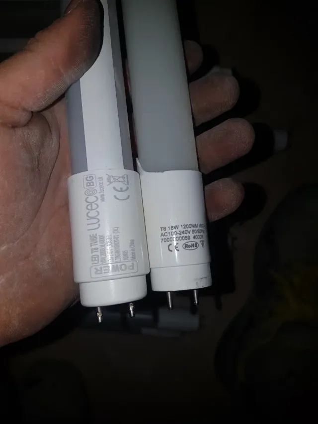 Fluorescente LED 2€  negociable por lote