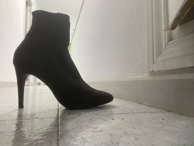 Botines de tacón negros
