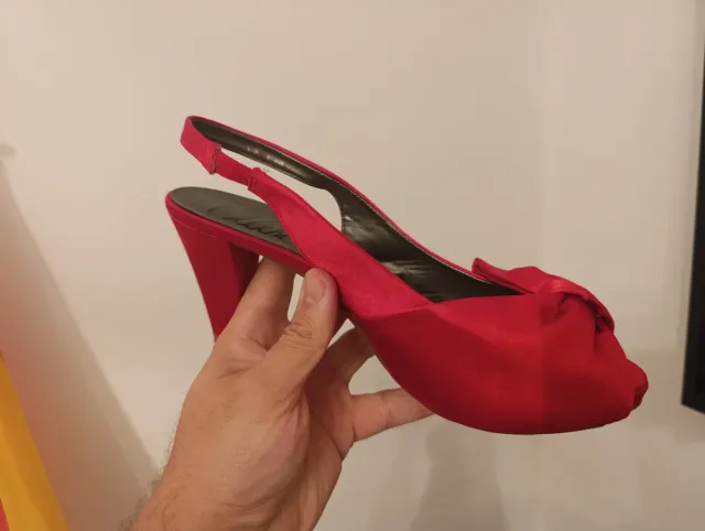 Zapato Slingback Rojo Tacón Bajo