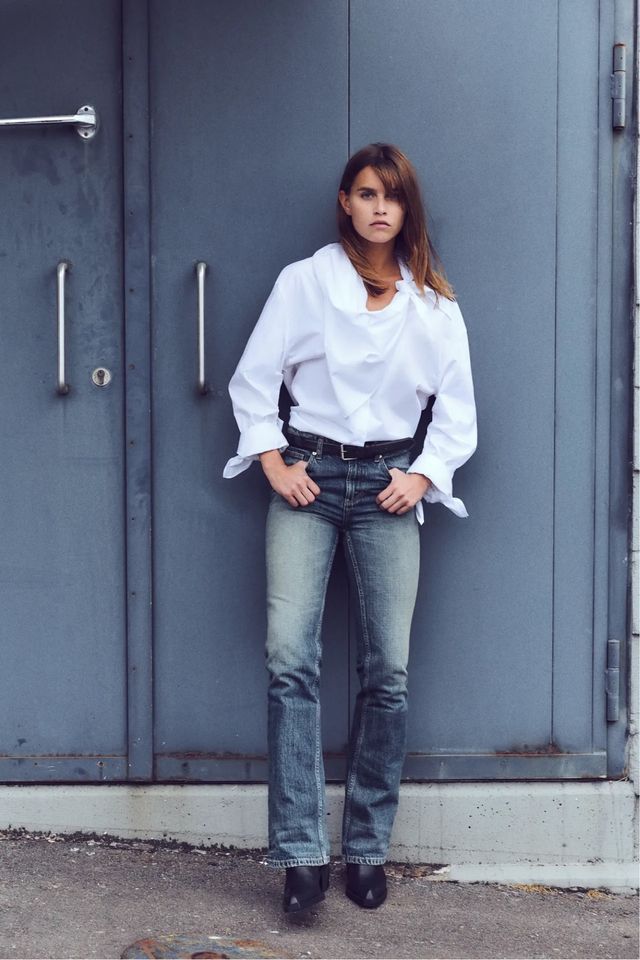 Jeans Zara tiro medio acampanados