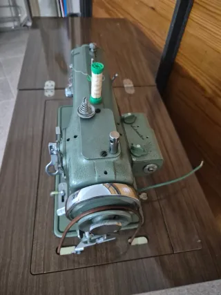 Máquina de coser Refrey Transforma