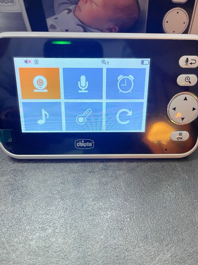 Chicco Deluxe Baby Monitor 4.3