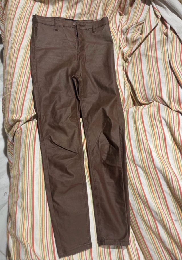 Pantalones Stradivarius marrones mujer