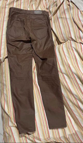 Pantalones Stradivarius marrones mujer