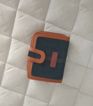 Cartera Vaquera con detalles en piel