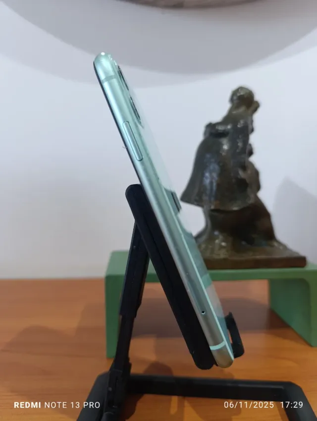 iPhone 11 64Gb Verde Agua