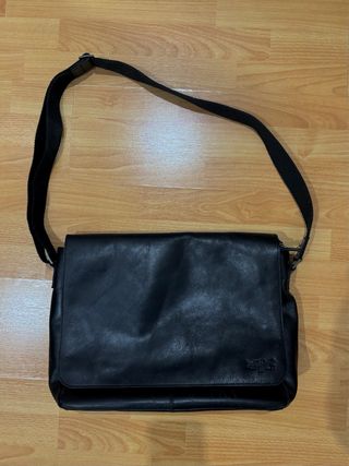 Bolso bandolera vintage Levi's negro