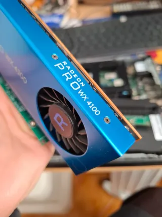 AMD Radeon Pro WX 4100 Tarjeta Gráfica