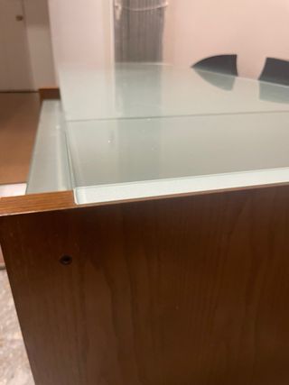 Tavolino porta TV in vetro con doppia mensola