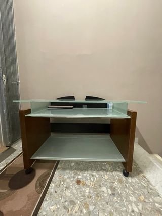 Tavolino porta TV in vetro con doppia mensola