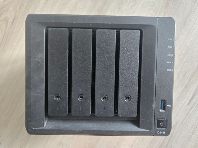 NAS Synology DS418