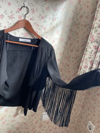 Chaqueta Mango Negra Flecos