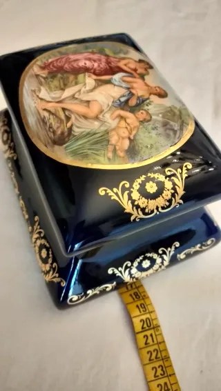 Portagioie in porcellana blu e oro