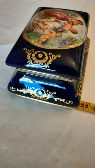 Portagioie in porcellana blu e oro