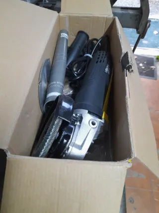 Amoladora Angular Eléctrica