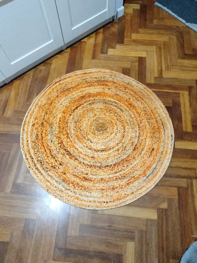 Alfombra redonda para mascotas