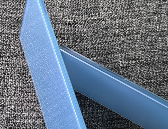 Pack de dos baldas de vidrio en color azul