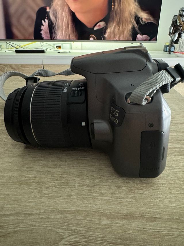 Cámara Canon EOS 1200D Grey edition