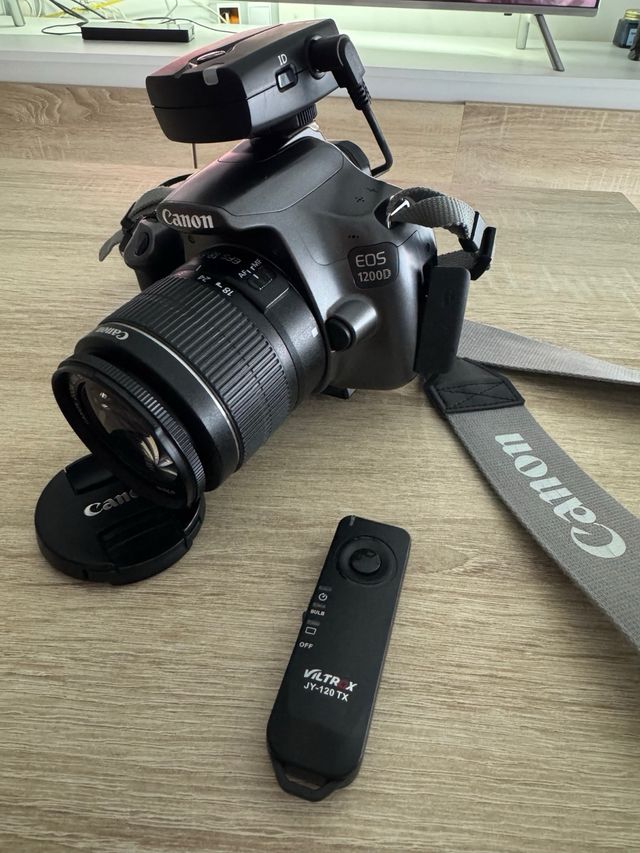 Cámara Canon EOS 1200D Grey edition