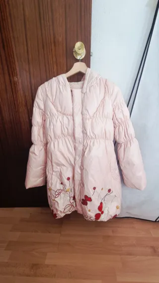 Plumas rosa kawaii con flores