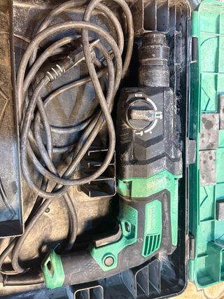 Taladro percutor Hitachi