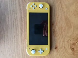 Nintendo Switch Lite Amarilla in vendita