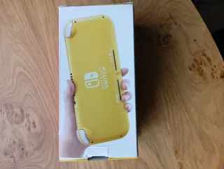 Nintendo Switch Lite Amarilla in vendita