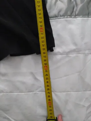 Blusa Mango asimétrica hombro descubierto talla L