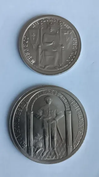 Medalhas D. João I - 25 e 100 Escudos