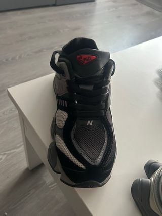 New Balance 9060 U9060BLK Talla 39.5