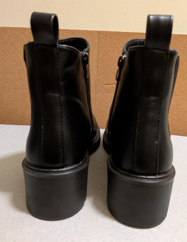 Botín VOLTA de Casas Confort Negro, talla 40