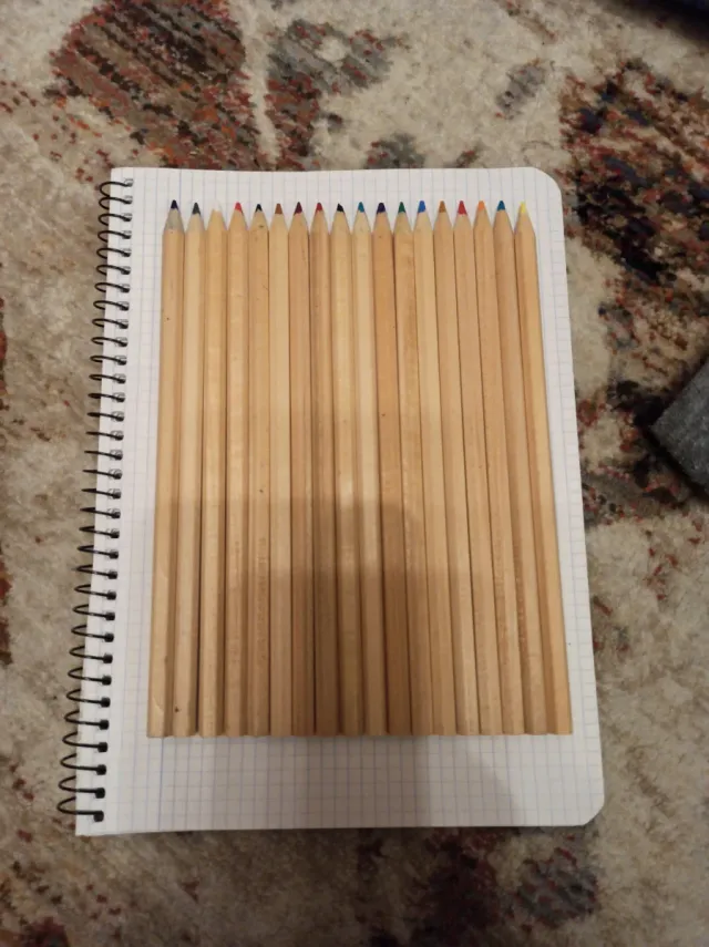 18 Lápices de Colores de Madera