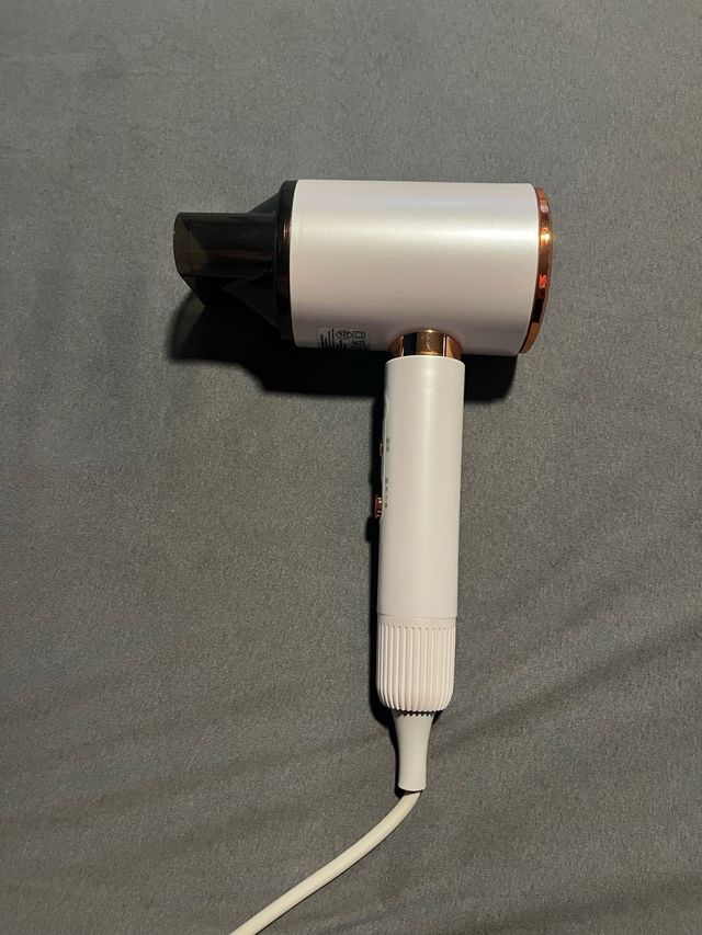 REBAJADO!!!!!Secador de pelo blanco y azul